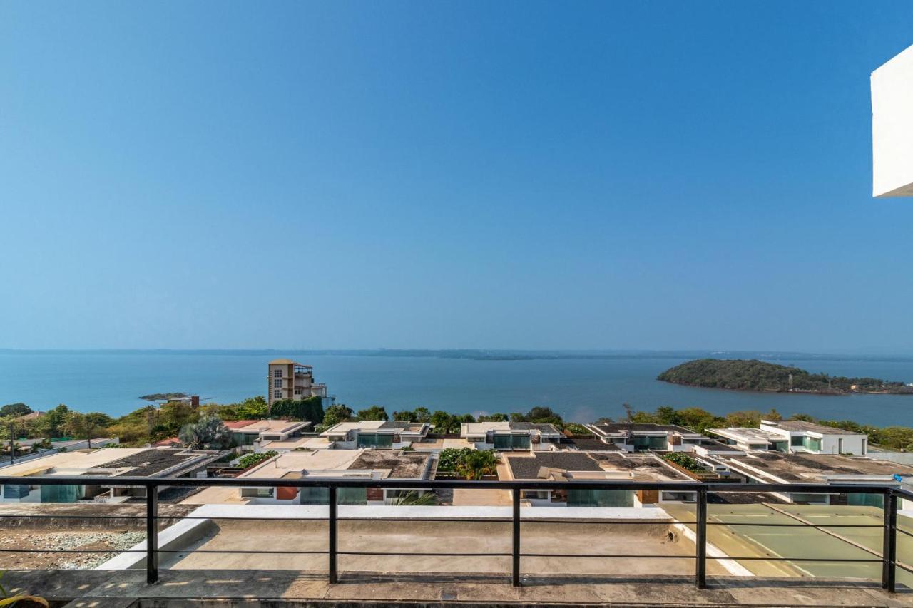 Stayvista At Tarika's Seascapes With Pool & Theatre Dabolim
